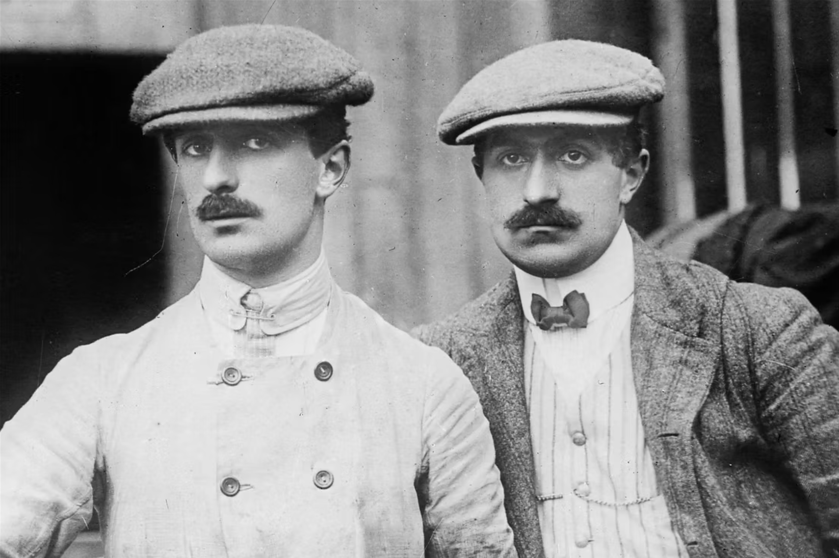 Gabriel Voisin and his brother Charles Source: www.flightlineweekly.com