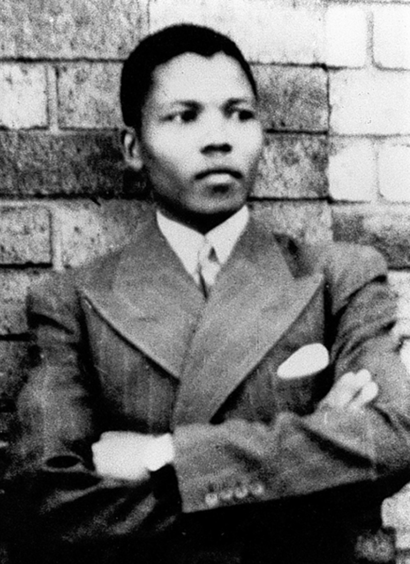 Nelson Mandela in Mthatha in 1937, aged 19.