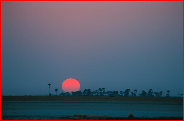 https://www.botswana.co.za/images/makgadikgadi-sunset-ian-michler-590x390.jpg