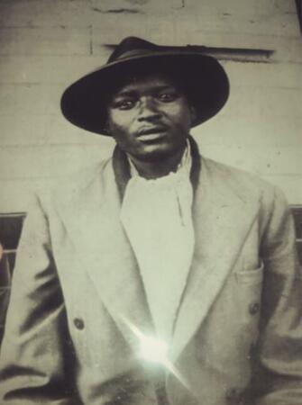 Ephraim Chaka portrait