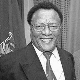 Ben Khoapa portrait