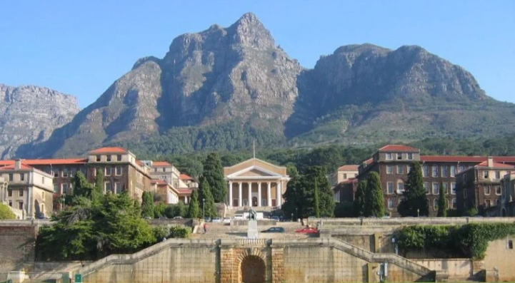 https://dailyinvestor.com/wp-content/uploads/2025/11/University-of-Cape-Town-UCT.jpg