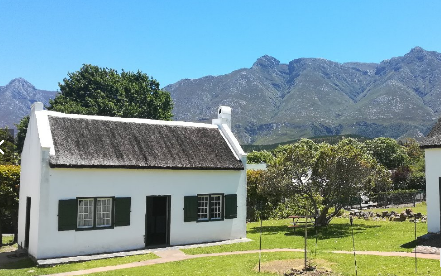 http://www.drostdymuseum.co.za/#