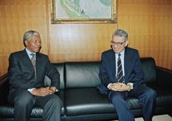 Nelson Mandela meets Boutros Boutros