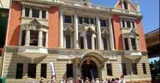  https://www.nmbt.co.za/uploads/1/images/b_the_old_harbour_board_building.jpg