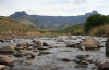  https://cdn.britannica.com/s:700x500/70/123570-004-20FD5836/Tugela-River-range-Drakensberg-South-Africa-province.jpg